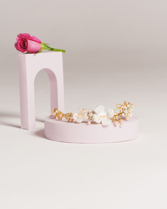 flower and pearls hair accessory for girls